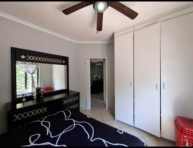 2 BEDROOM SIMPLEX TO LET IN THE WOLDS